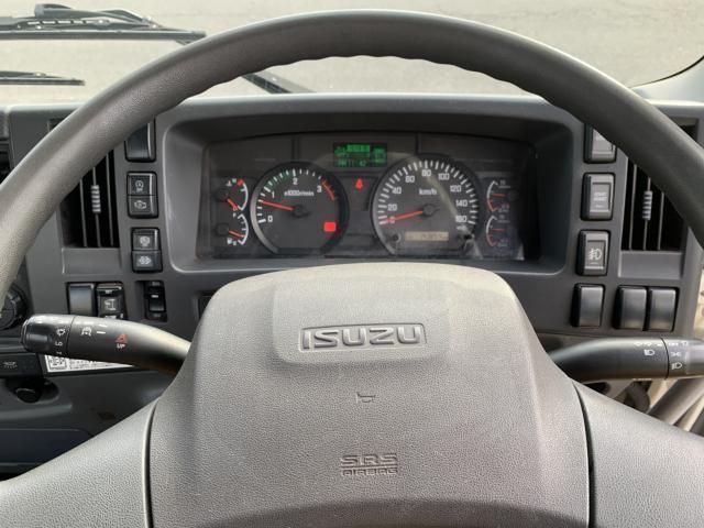 ISUZU FORWARD 2015