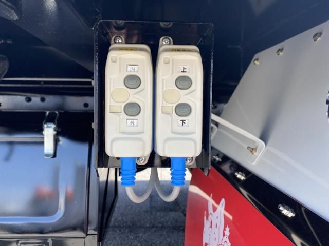 MITSUBISHI FUSOU SUPER GREAT 2025