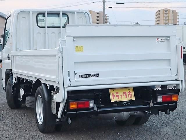MITSUBISHI CANTER 2020
