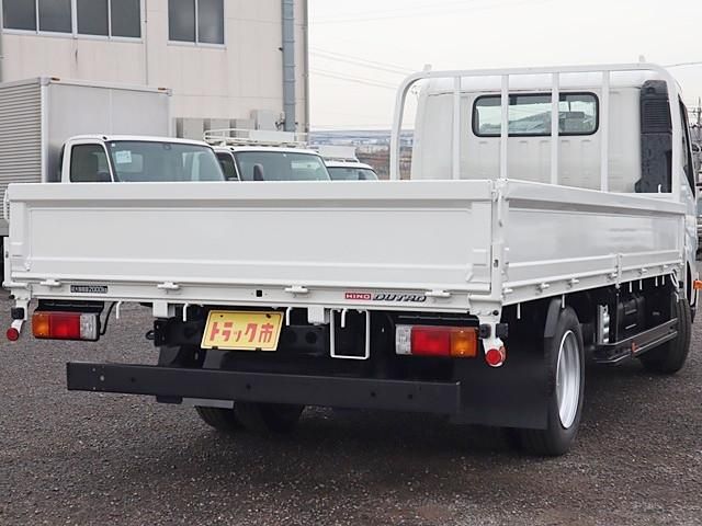 HINO DUTRO 2020