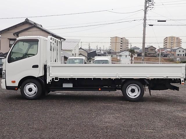 HINO DUTRO 2020
