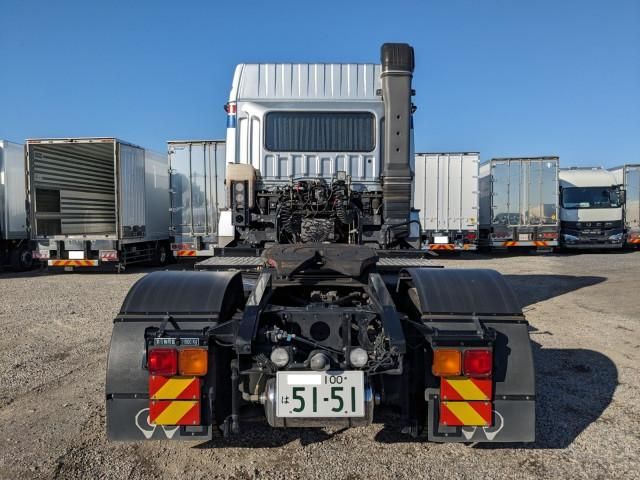 MITSUBISHI FUSOU SUPER GREAT 2022