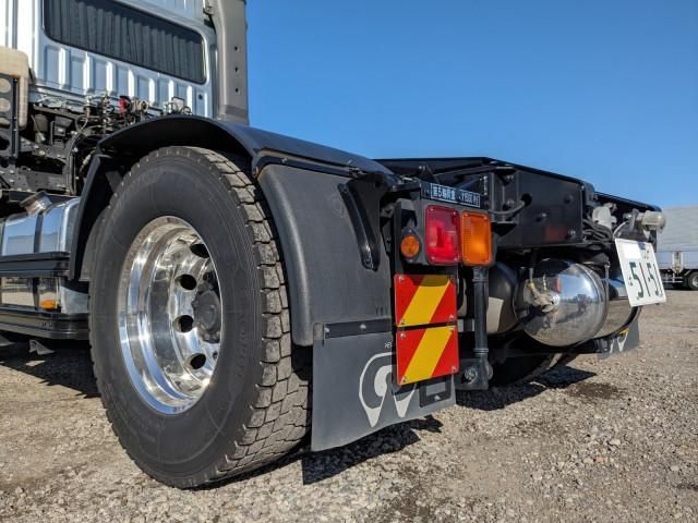 MITSUBISHI FUSOU SUPER GREAT 2022