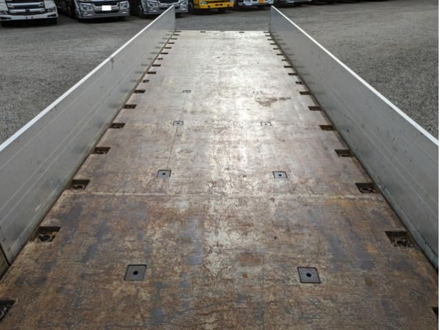 NISSAN DIESEL Quon 2016