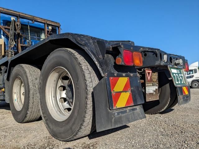 MITSUBISHI FUSOU SUPER GREAT 2016