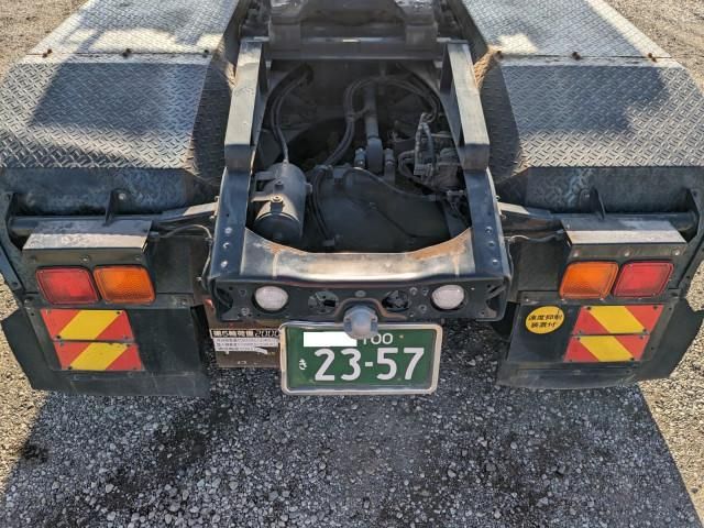 MITSUBISHI FUSOU SUPER GREAT 2016