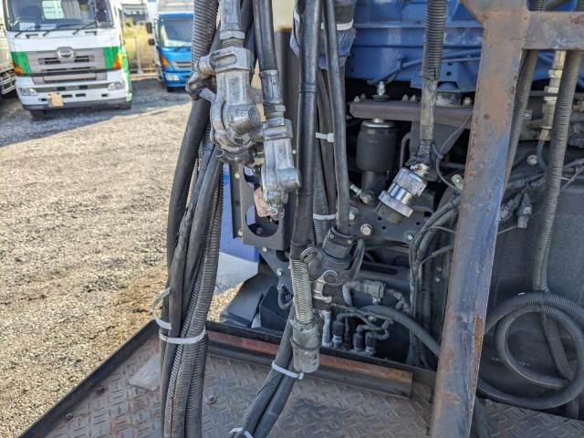 MITSUBISHI FUSOU SUPER GREAT 2016