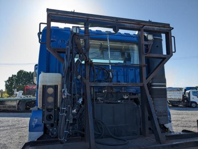 MITSUBISHI FUSOU SUPER GREAT 2016