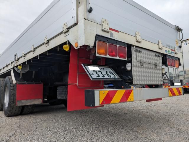 NISSAN DIESEL Quon 2016