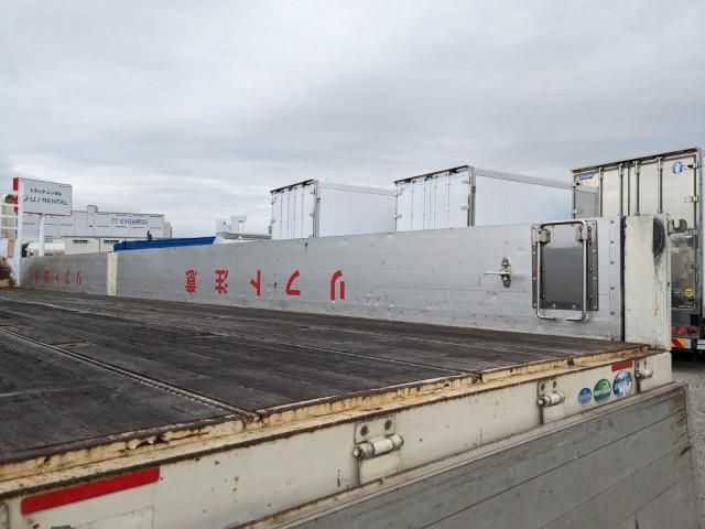 NISSAN DIESEL Quon 2016