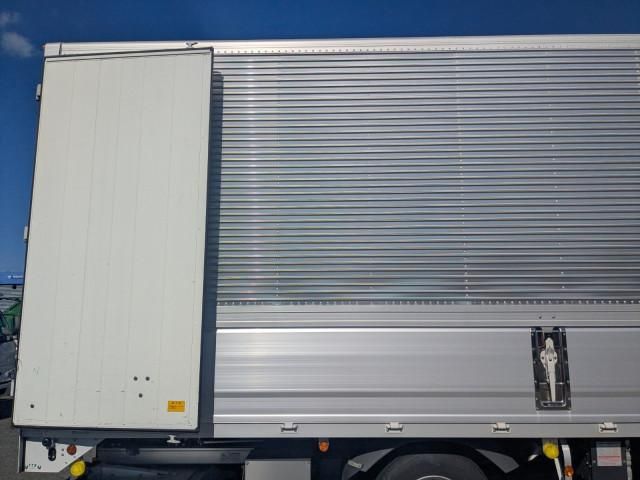 MITSUBISHI FUSOU FIGHTER 2023