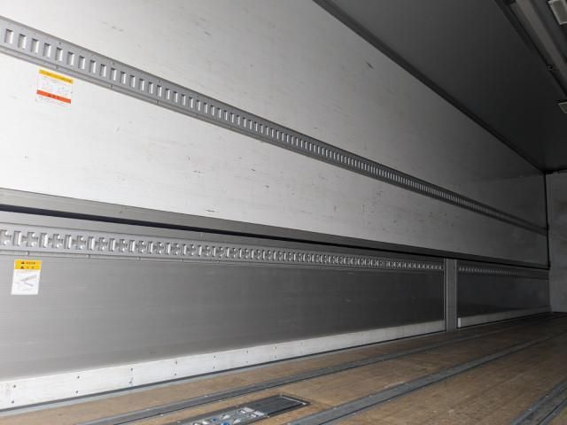 MITSUBISHI FUSOU SUPER GREAT 2022