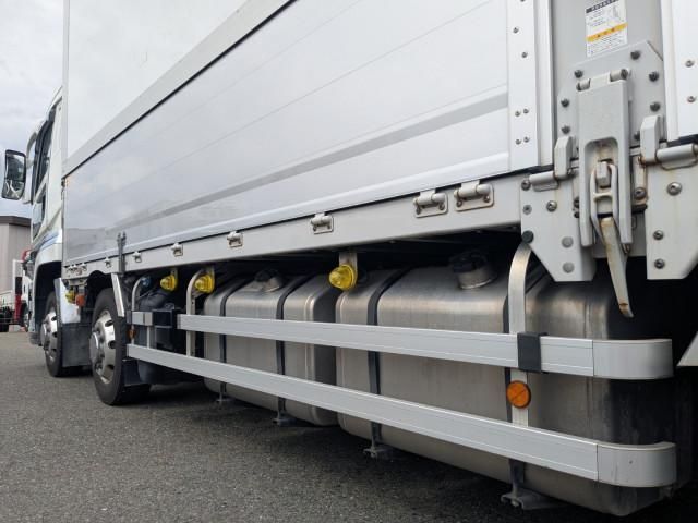 MITSUBISHI FUSOU SUPER GREAT 2022