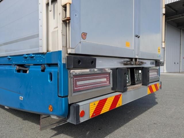 MITSUBISHI FUSOU SUPER GREAT 2018