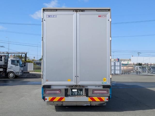 MITSUBISHI FUSOU SUPER GREAT 2018