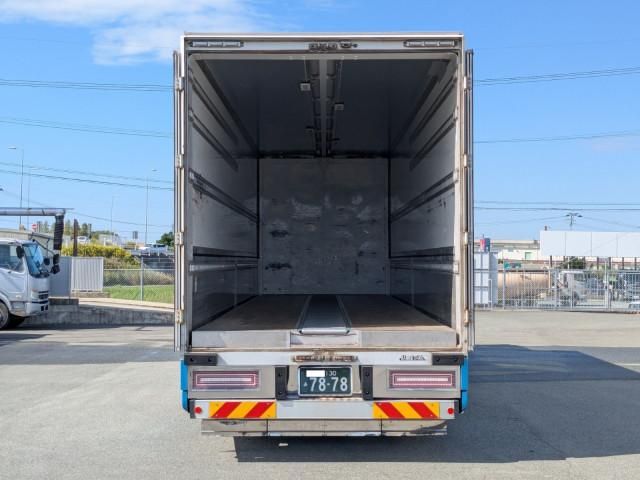 MITSUBISHI FUSOU SUPER GREAT 2018