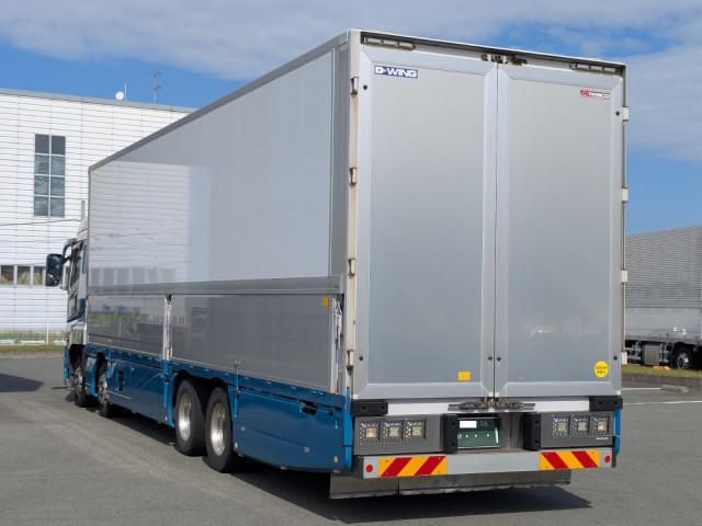 MITSUBISHI FUSOU SUPER GREAT 2018