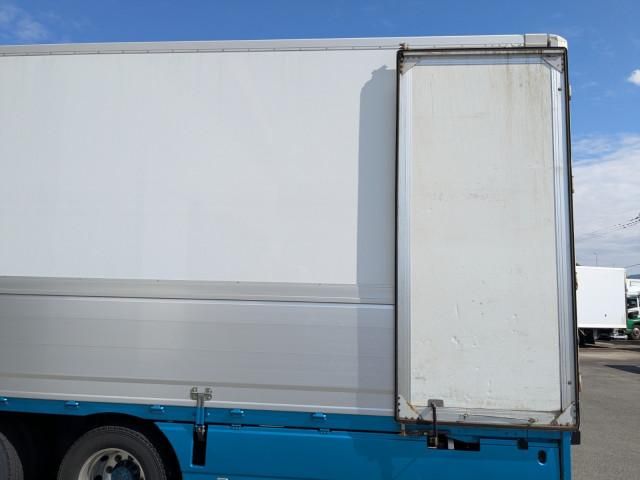 MITSUBISHI FUSOU SUPER GREAT 2018