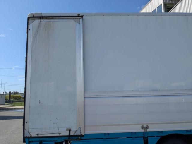 MITSUBISHI FUSOU SUPER GREAT 2018