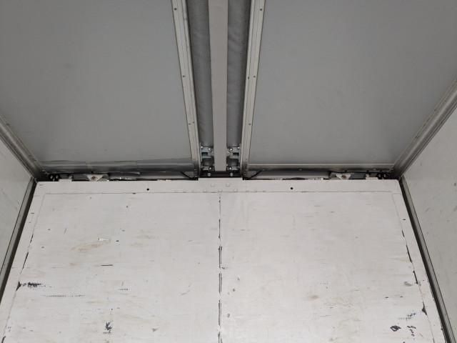 MITSUBISHI FUSOU SUPER GREAT 2016