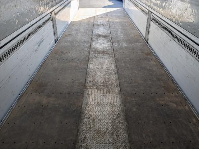 MITSUBISHI FUSOU SUPER GREAT 2016