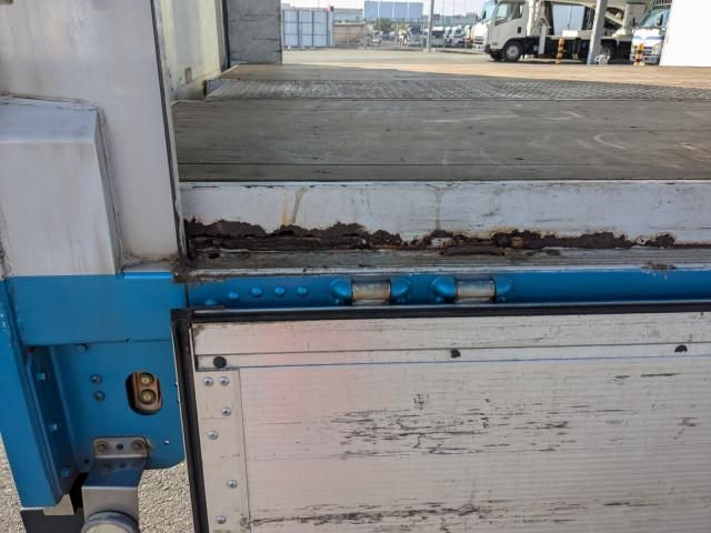 MITSUBISHI FUSOU SUPER GREAT 2016