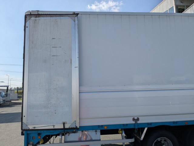 MITSUBISHI FUSOU SUPER GREAT 2016