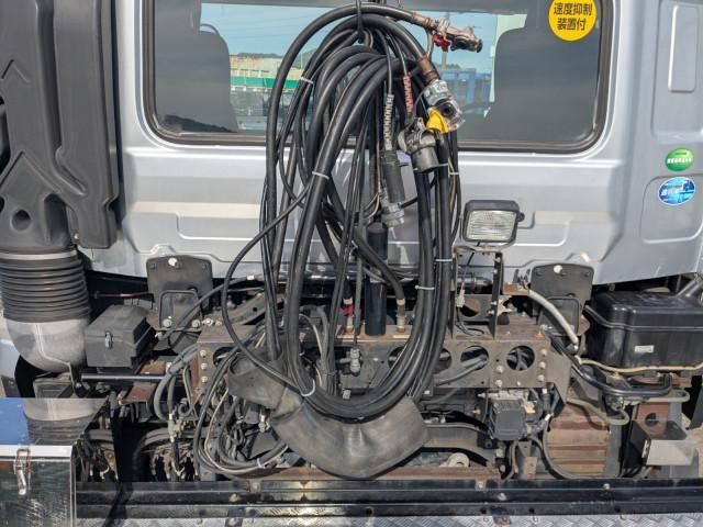 NISSAN DIESEL Quon 2015