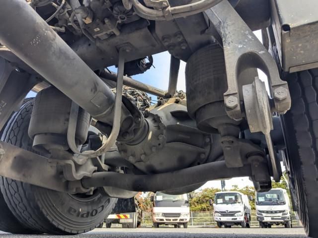 NISSAN DIESEL Quon 2015