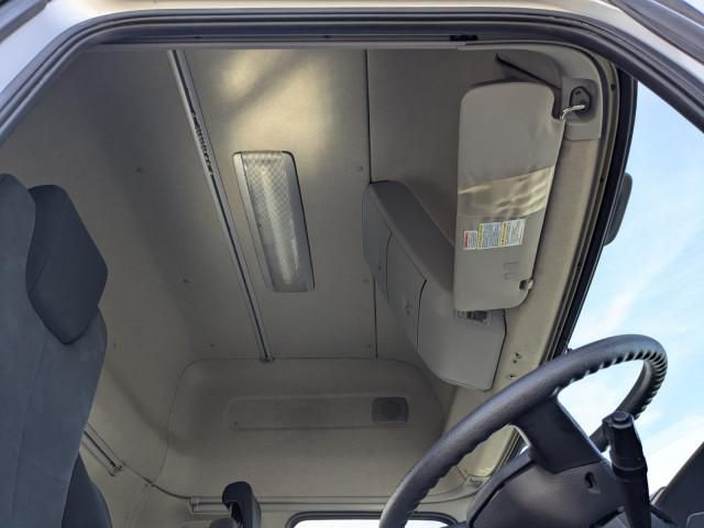 NISSAN DIESEL Quon 2015