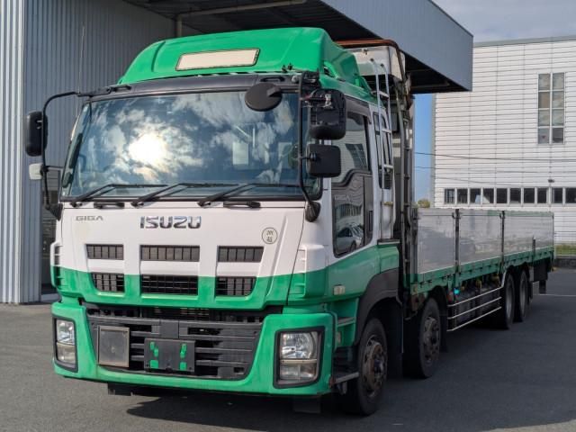 ISUZU GIGA 2013