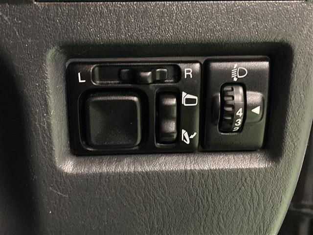 SUZUKI JIMNY 4WD 2012