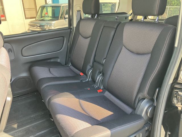 NISSAN SERENA  WG 2011