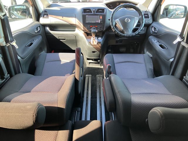 NISSAN SERENA  WG 2011