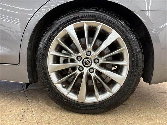 NISSAN SKYLINE HYBRID 2020