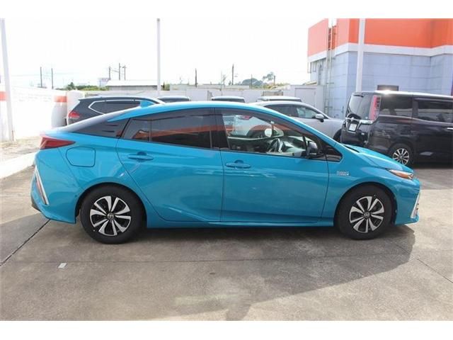TOYOTA PRIUS PHV 2017