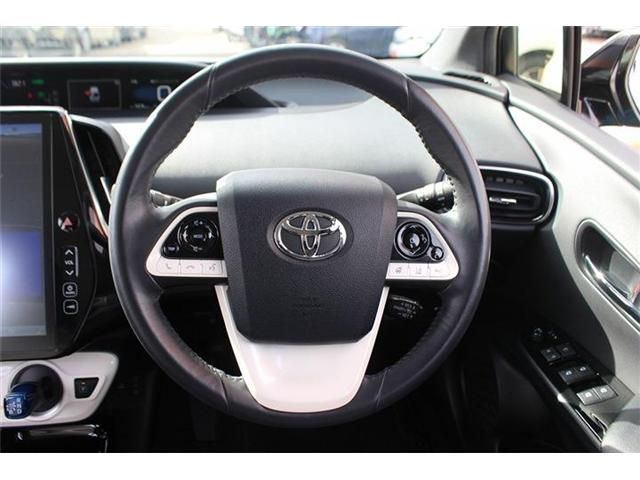 TOYOTA PRIUS PHV 2017