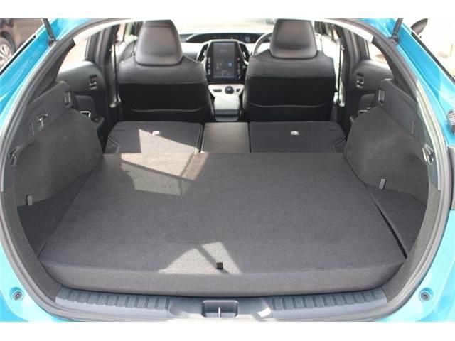 TOYOTA PRIUS PHV 2017