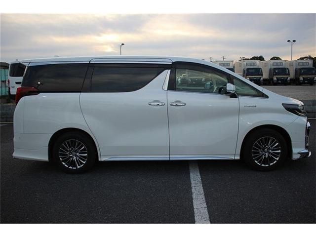 TOYOTA ALPHARD hybrid 4WD 2020