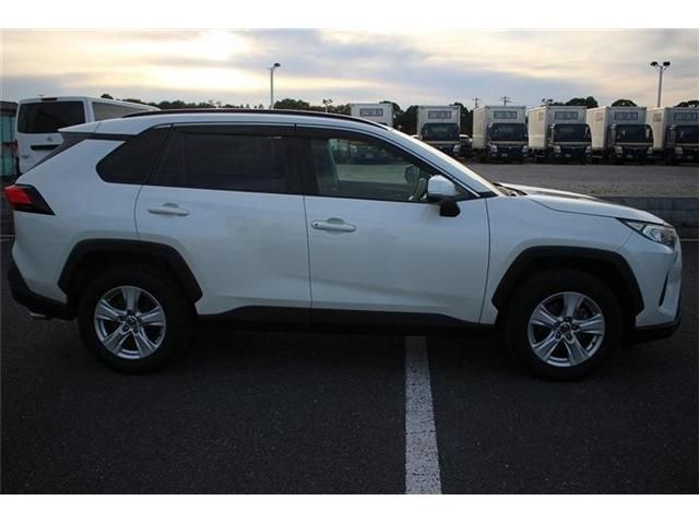 TOYOTA RAV4 2WD 2019