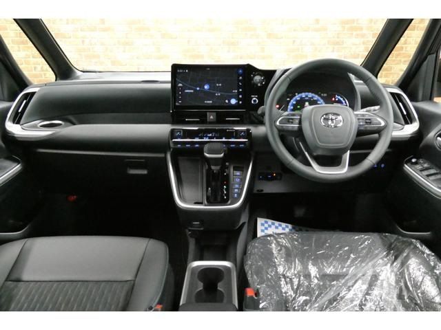 TOYOTA NOAH HYBRID 4WD 2024