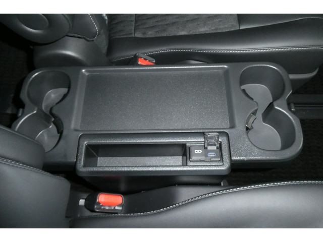 TOYOTA NOAH HYBRID 4WD 2024