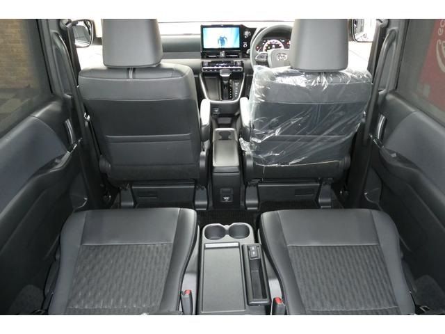 TOYOTA NOAH HYBRID 4WD 2024