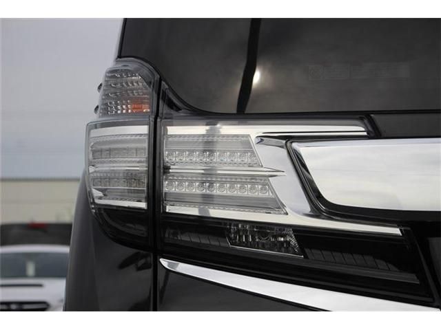 TOYOTA VELLFIRE  HYBRID 4WD 2015