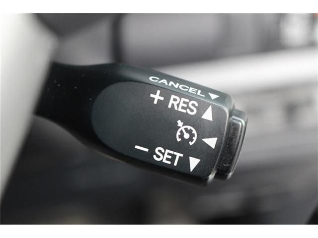 TOYOTA ESQUIRE HYBRID 2017