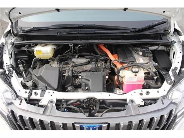 TOYOTA ESQUIRE HYBRID 2017