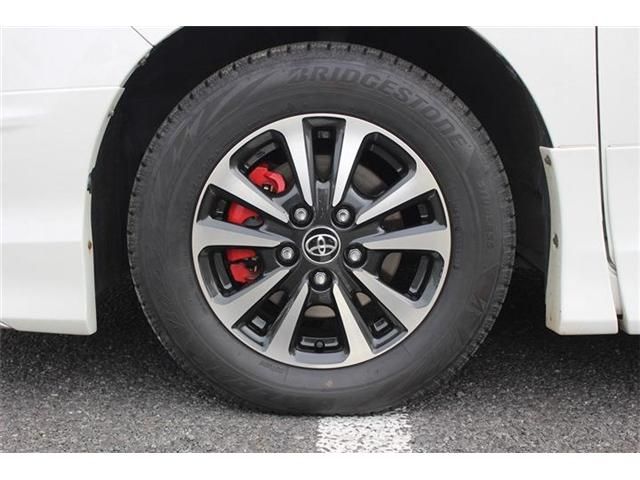 TOYOTA ESQUIRE HYBRID 2017