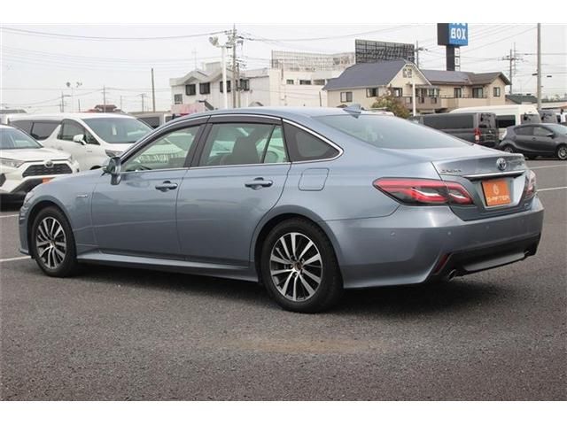 TOYOTA CROWN sedan hybrid 2018