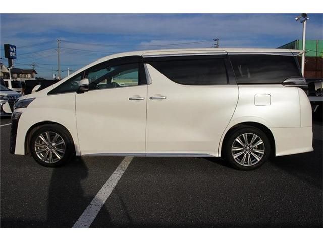 TOYOTA VELLFIRE 2020