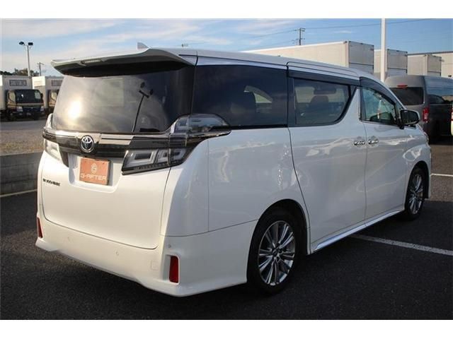 TOYOTA VELLFIRE 2020